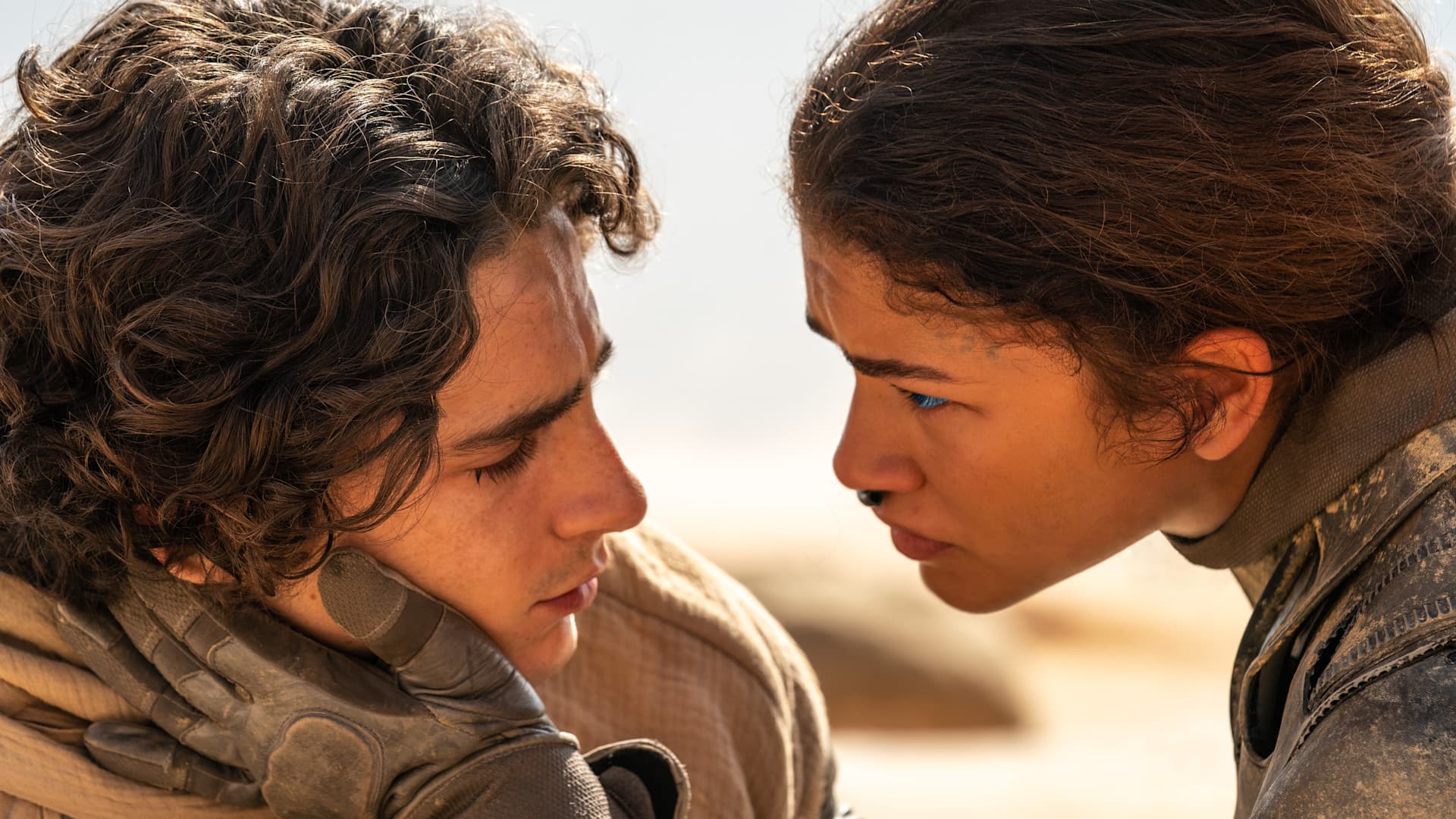 Paul (Timothée Chalamet) and Chani (Zendaya) on Arrakis.